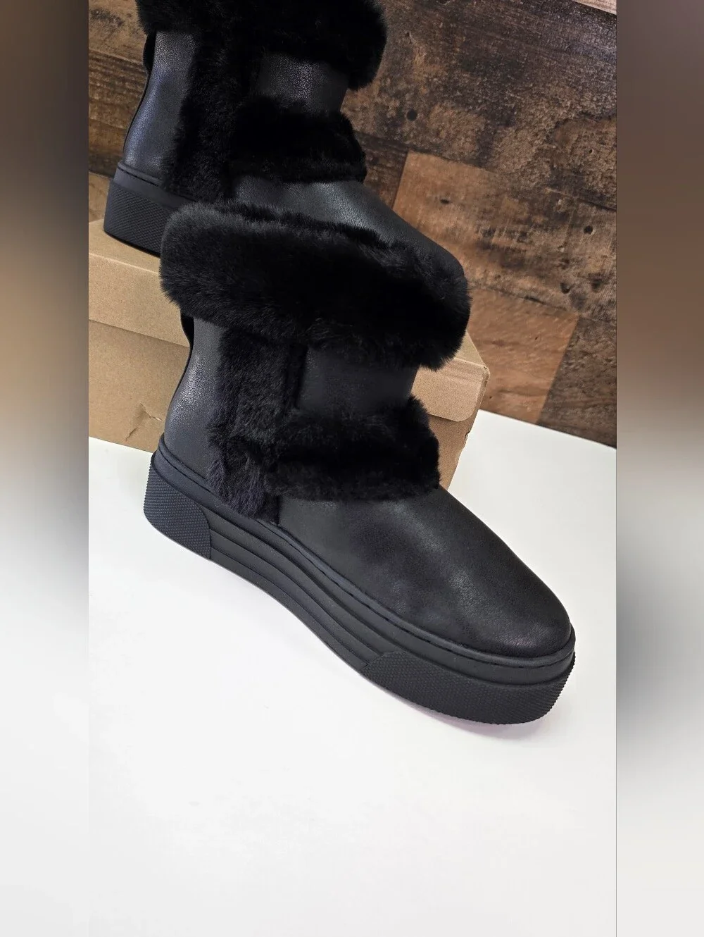Steve Madden Black Faux Fur Platform Ankle Bootie Kids Size 3